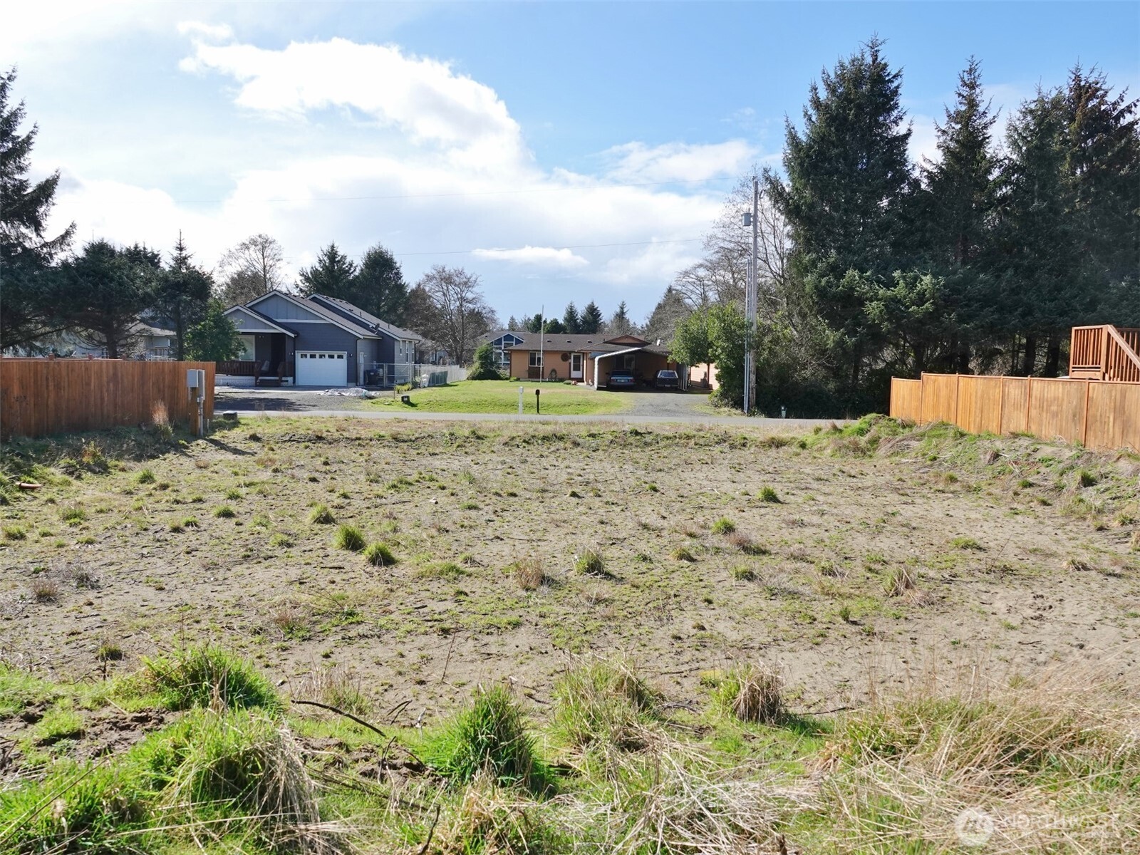 732 Albion Avenue Property Photo 10