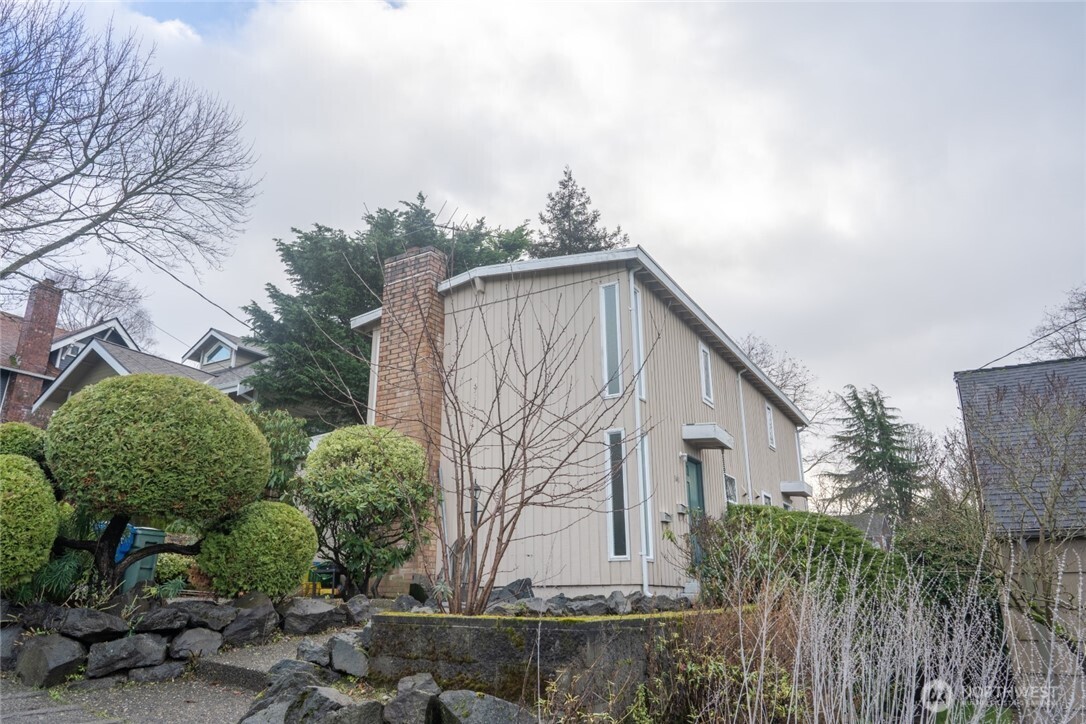 341 Nw 49th Street A Property Photo