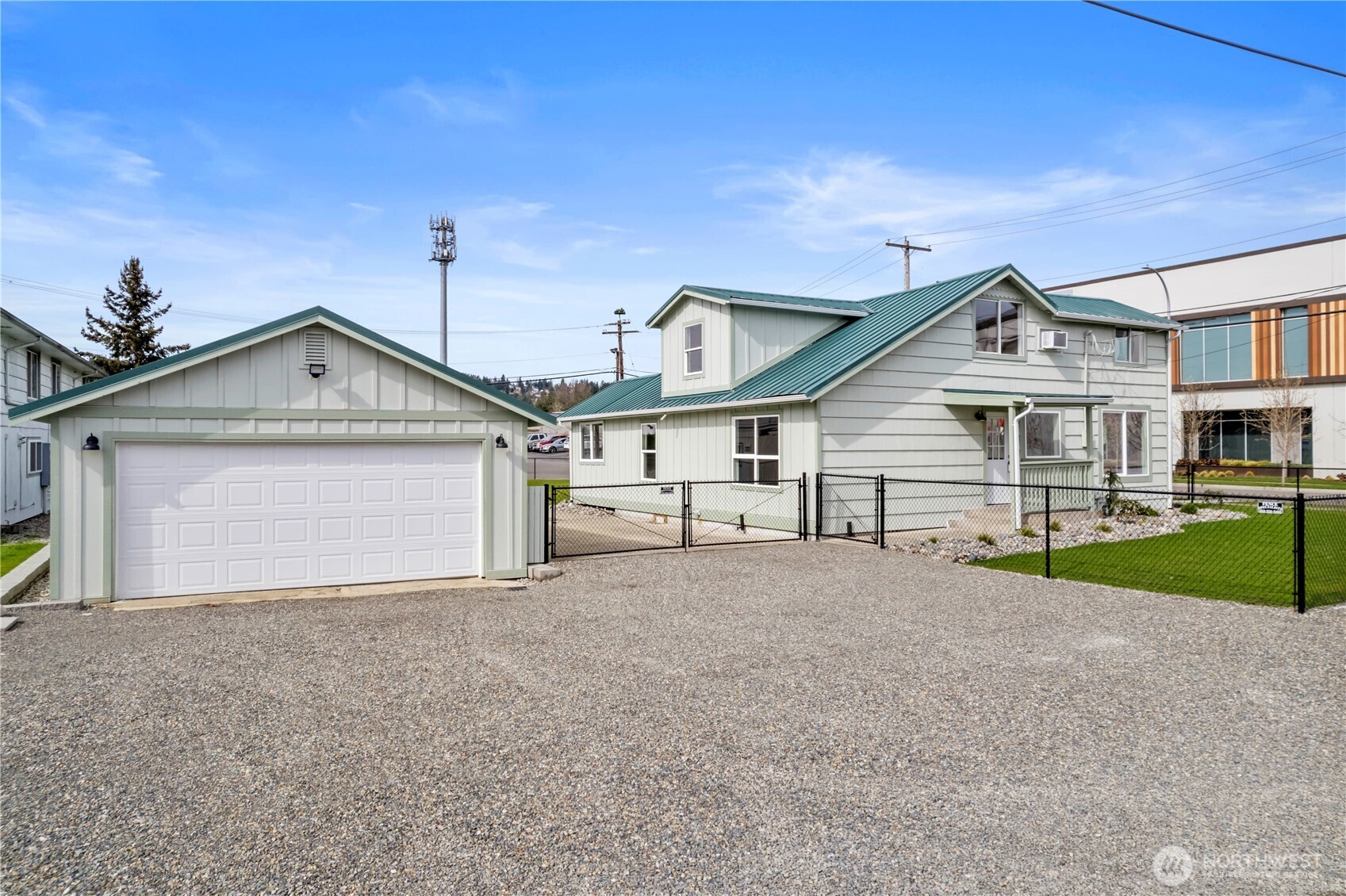 1408 Hubbard Street Property Photo