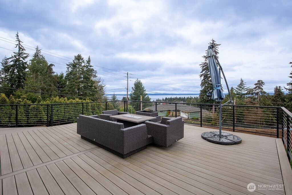 19005 11th Avenue Property Photo 1