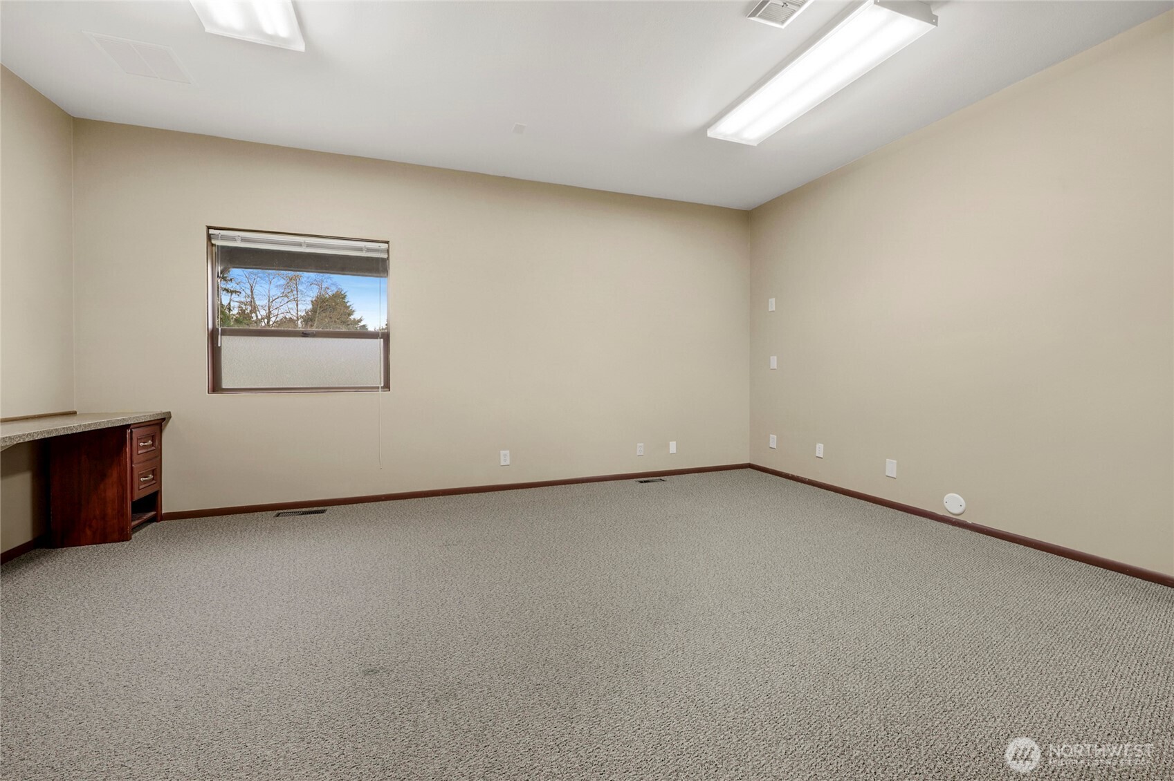 10212 Collins Road Property Photo 17