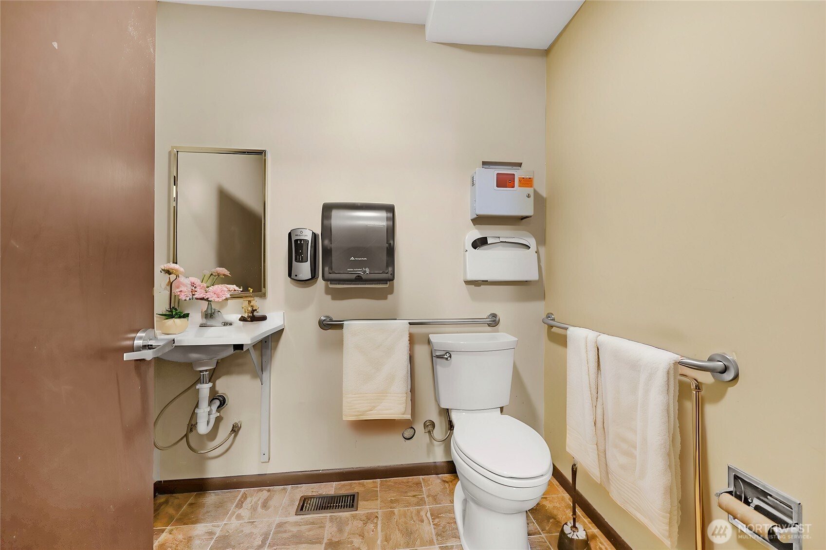 10212 Collins Road Property Photo 25