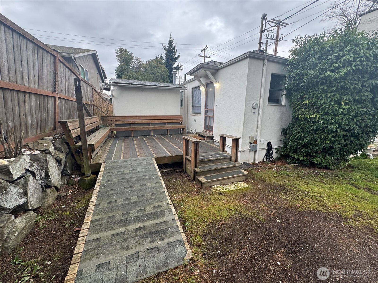 15325 4th Avenue Property Photo