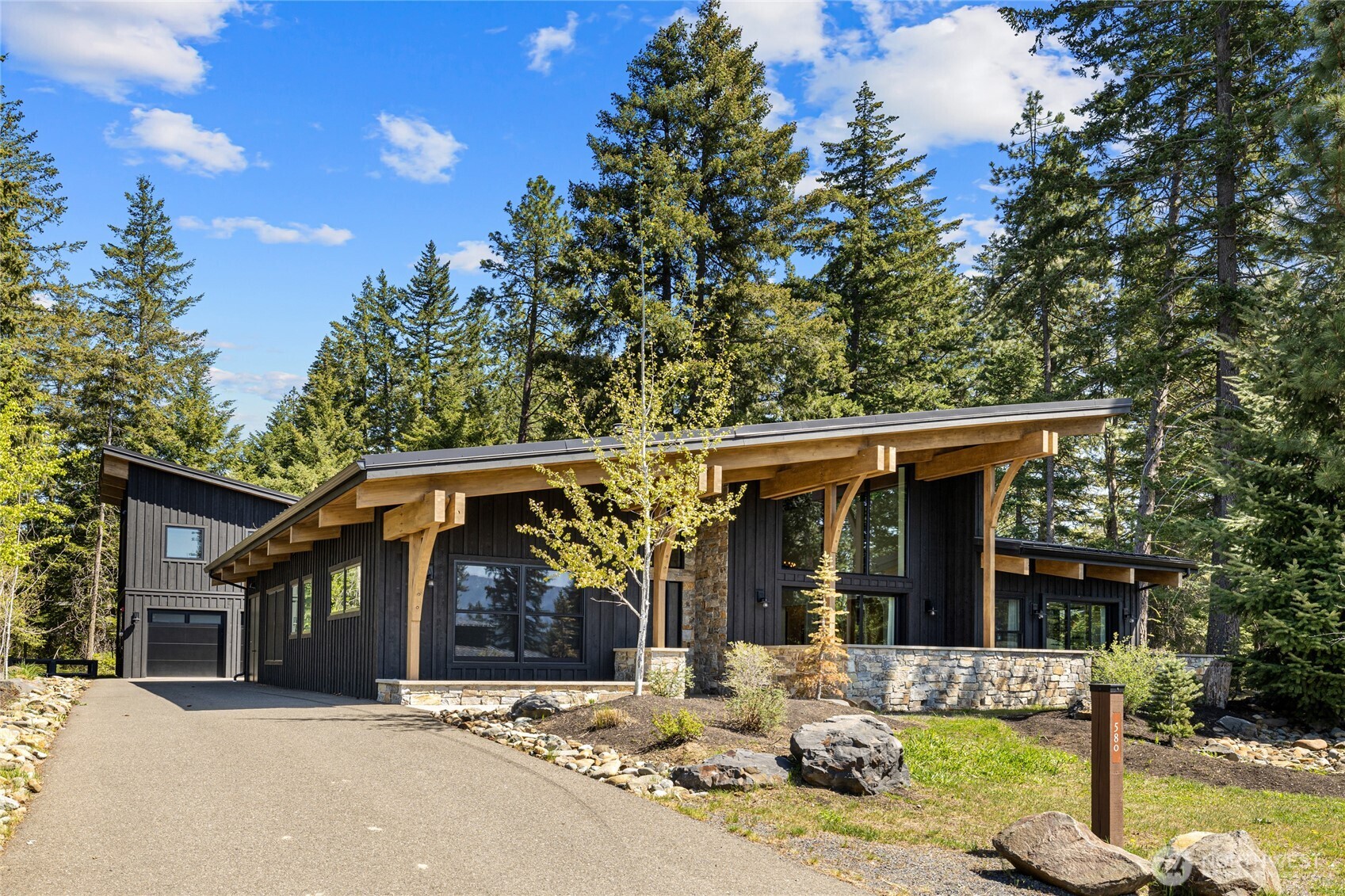 580 Kokanee Loop Property Photo