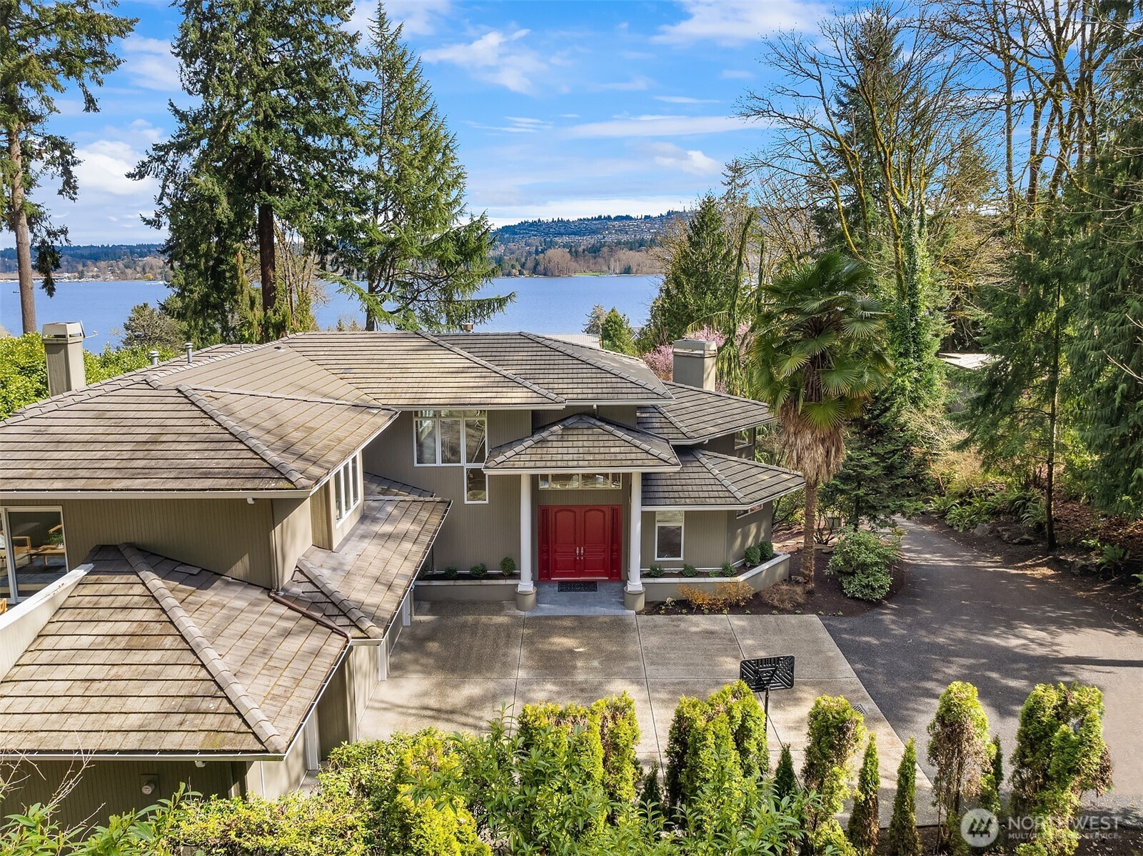 4419 Ferncroft Road Property Photo