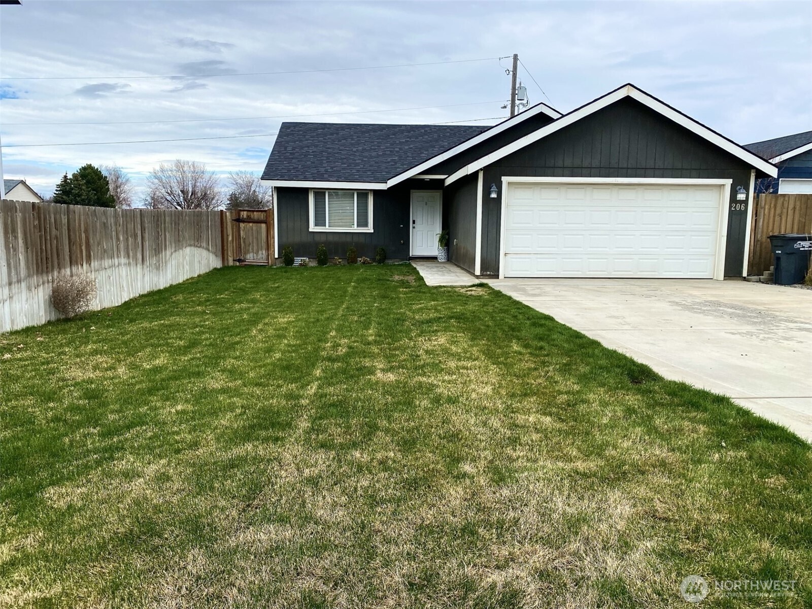 Warden Real Estate Listings Main Image
