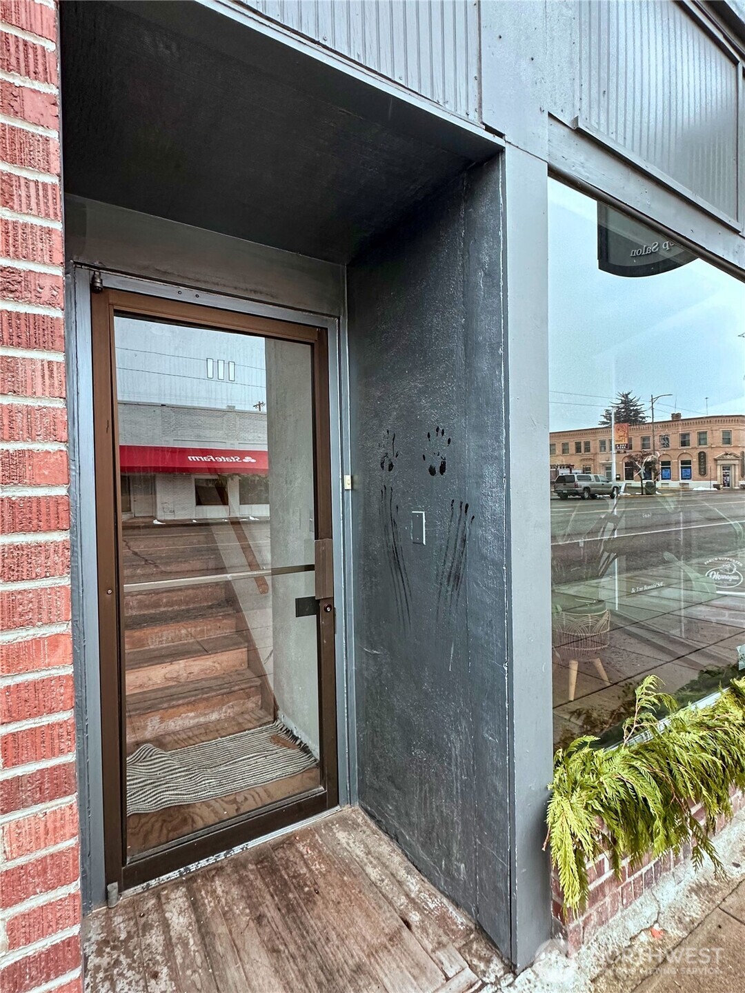 111 2nd Avenue Property Photo 17