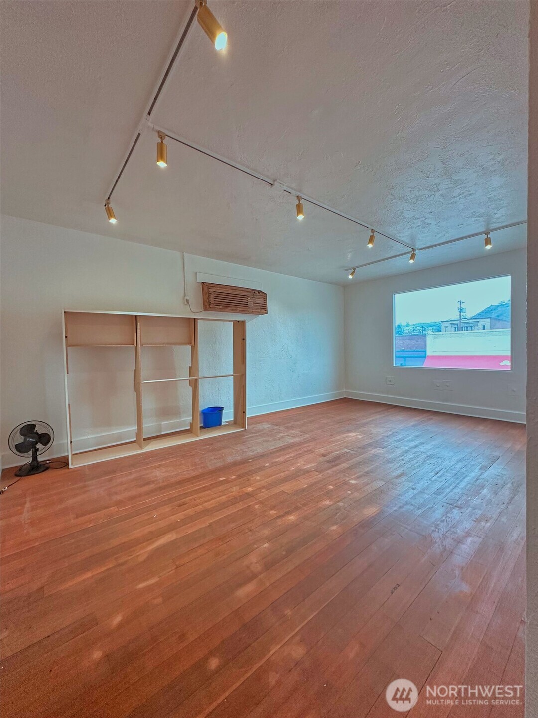 111 2nd Avenue Property Photo 22