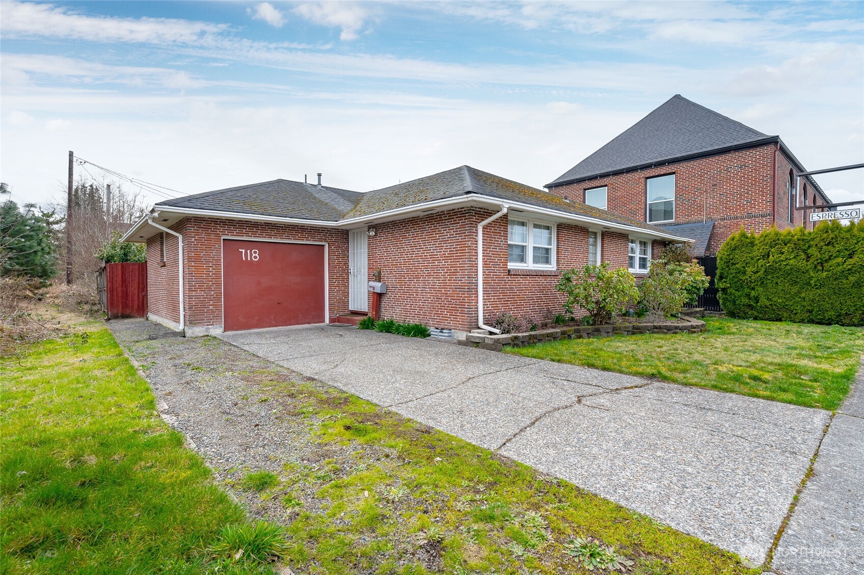 718 Centralia College Boulevard Property Photo