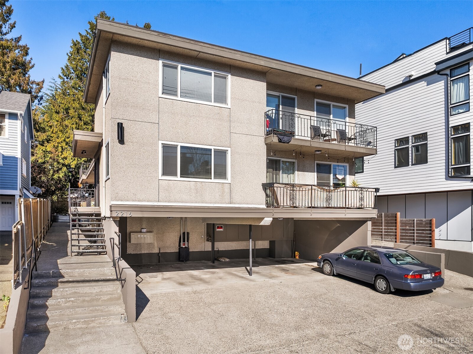 2216 Nw 59th Street Property Photo 6