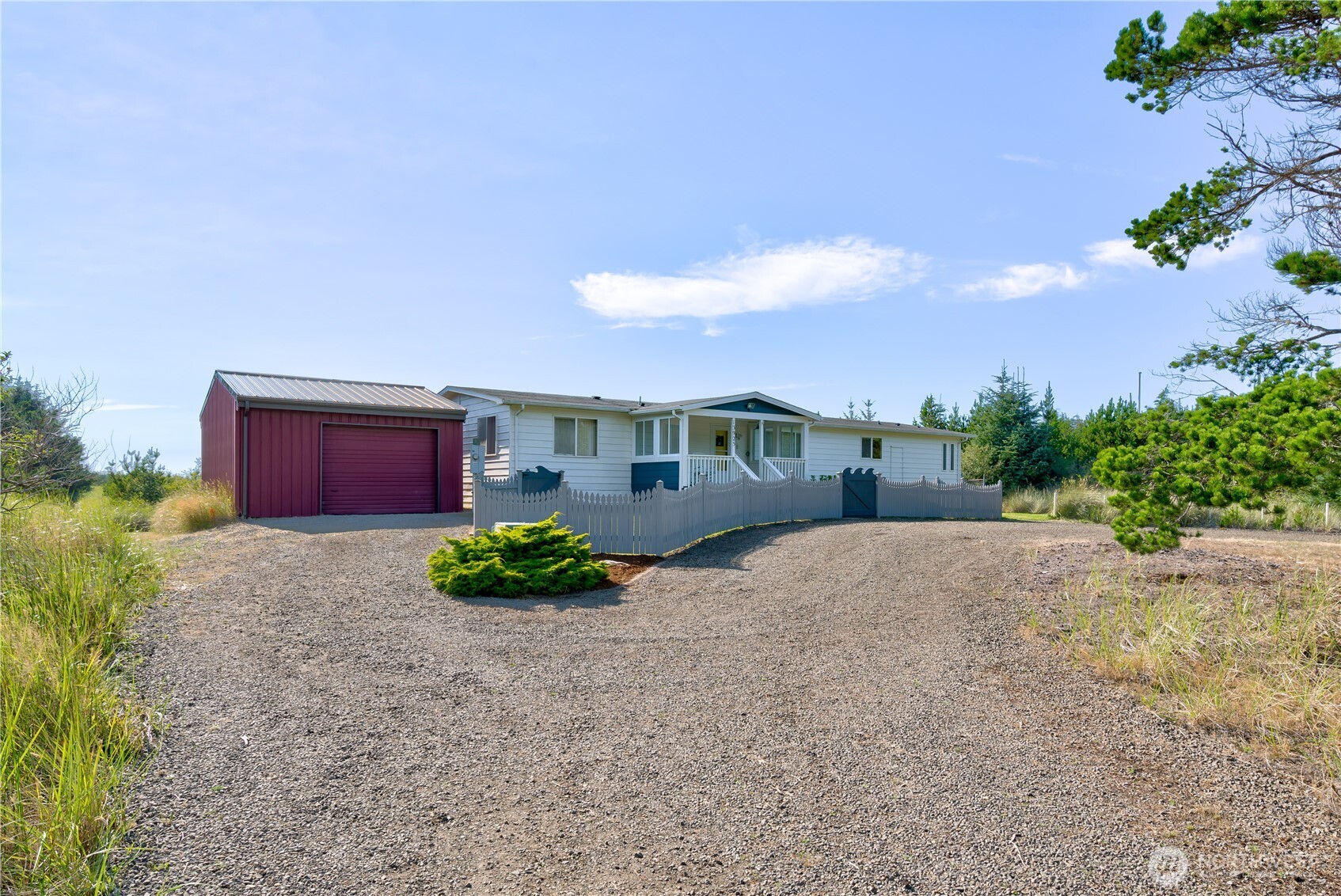 13925 N Street Property Photo 3