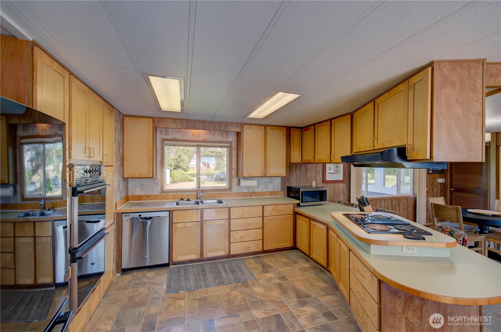 13925 N Street Property Photo 11
