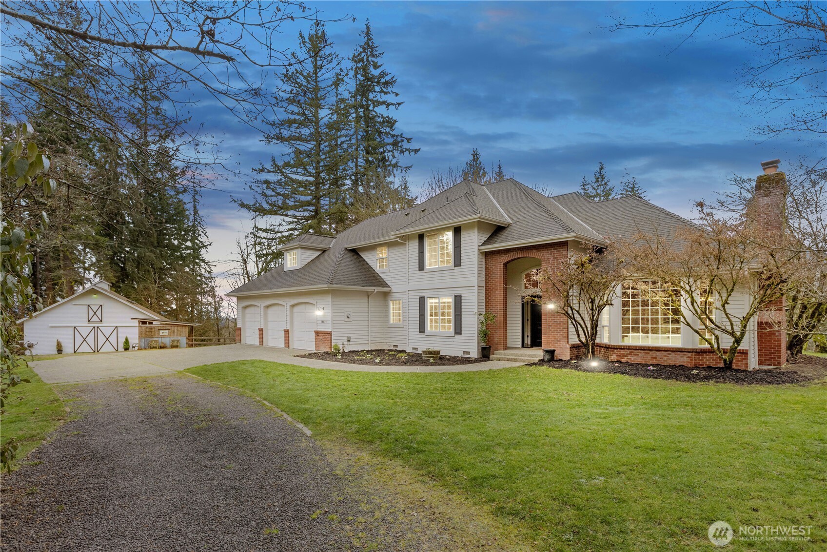 18801 320th Avenue Property Photo