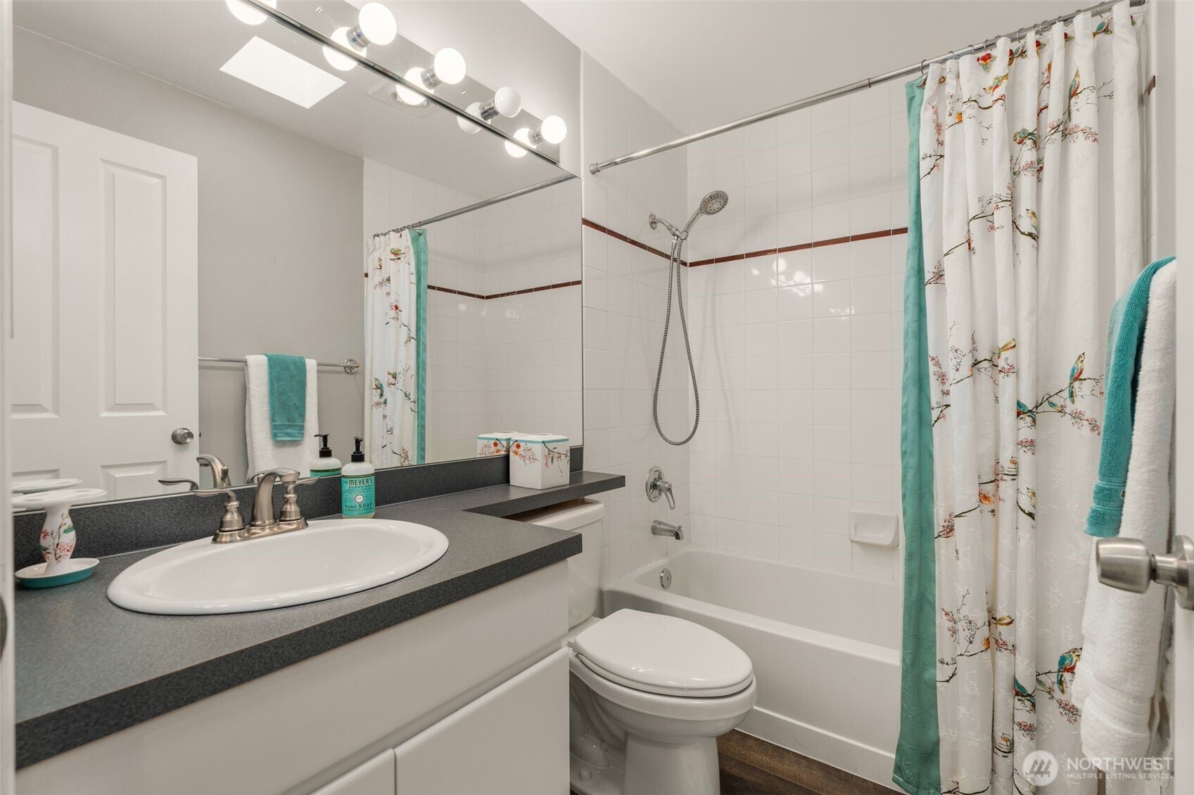 1613 California Avenue 402 Property Photo 21