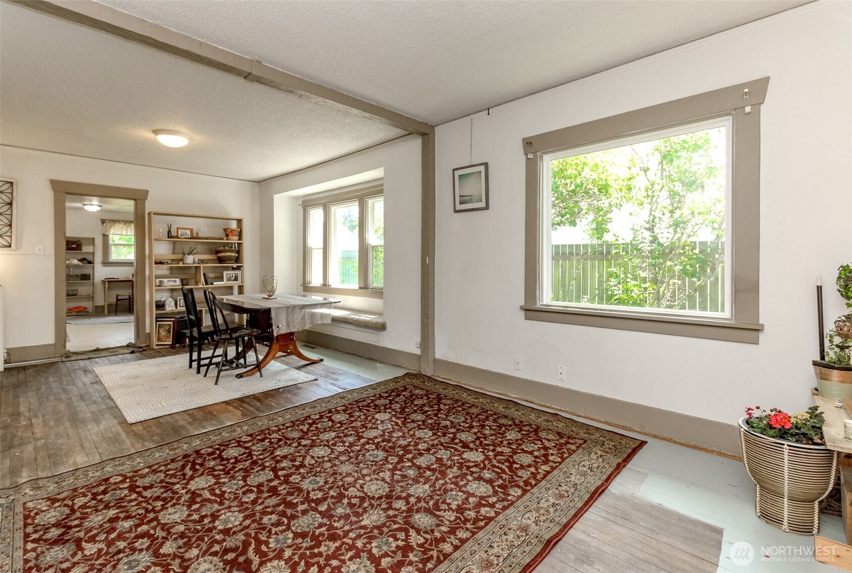6845 S Clement Avenue Property Photo 3