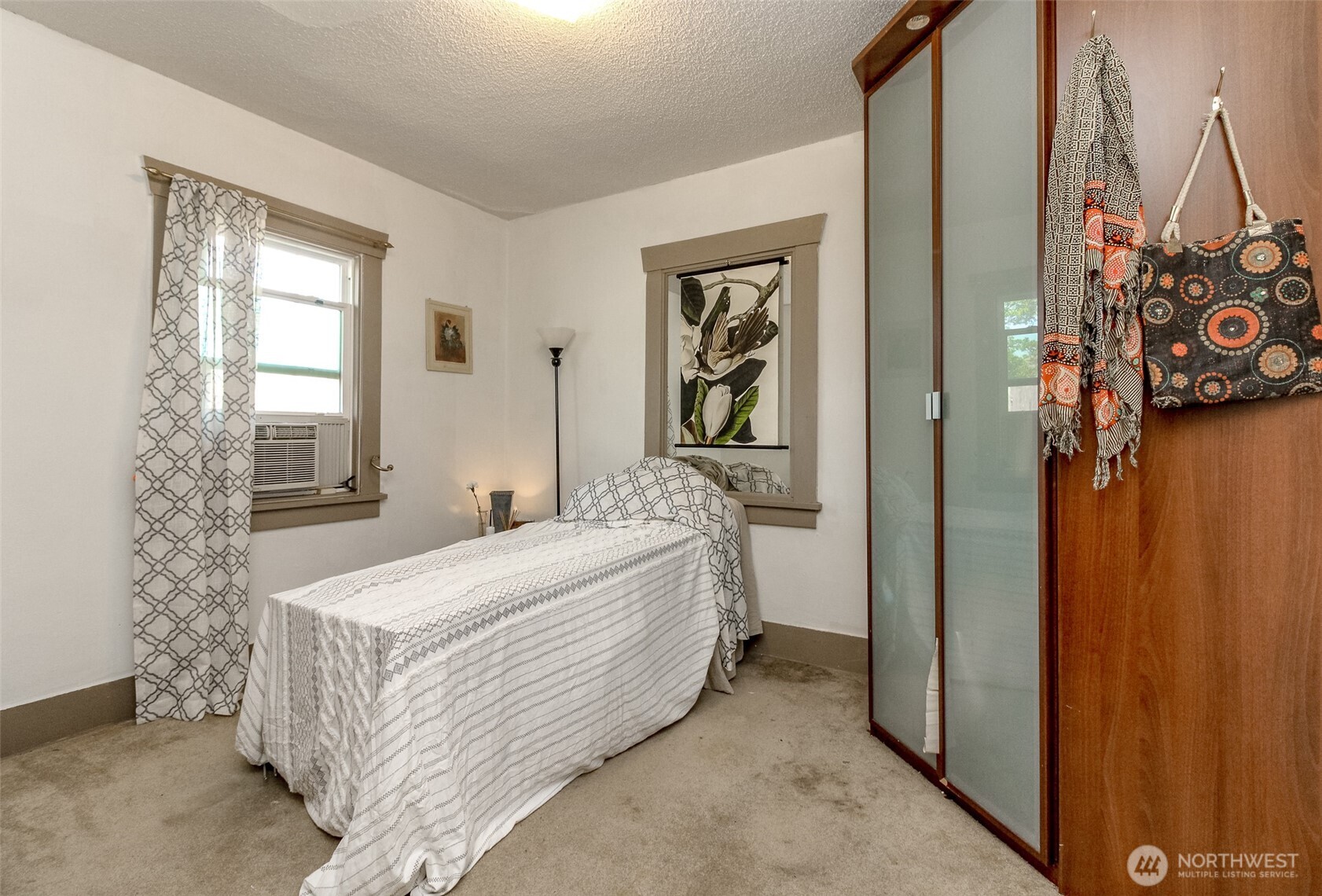 6845 S Clement Avenue Property Photo 14