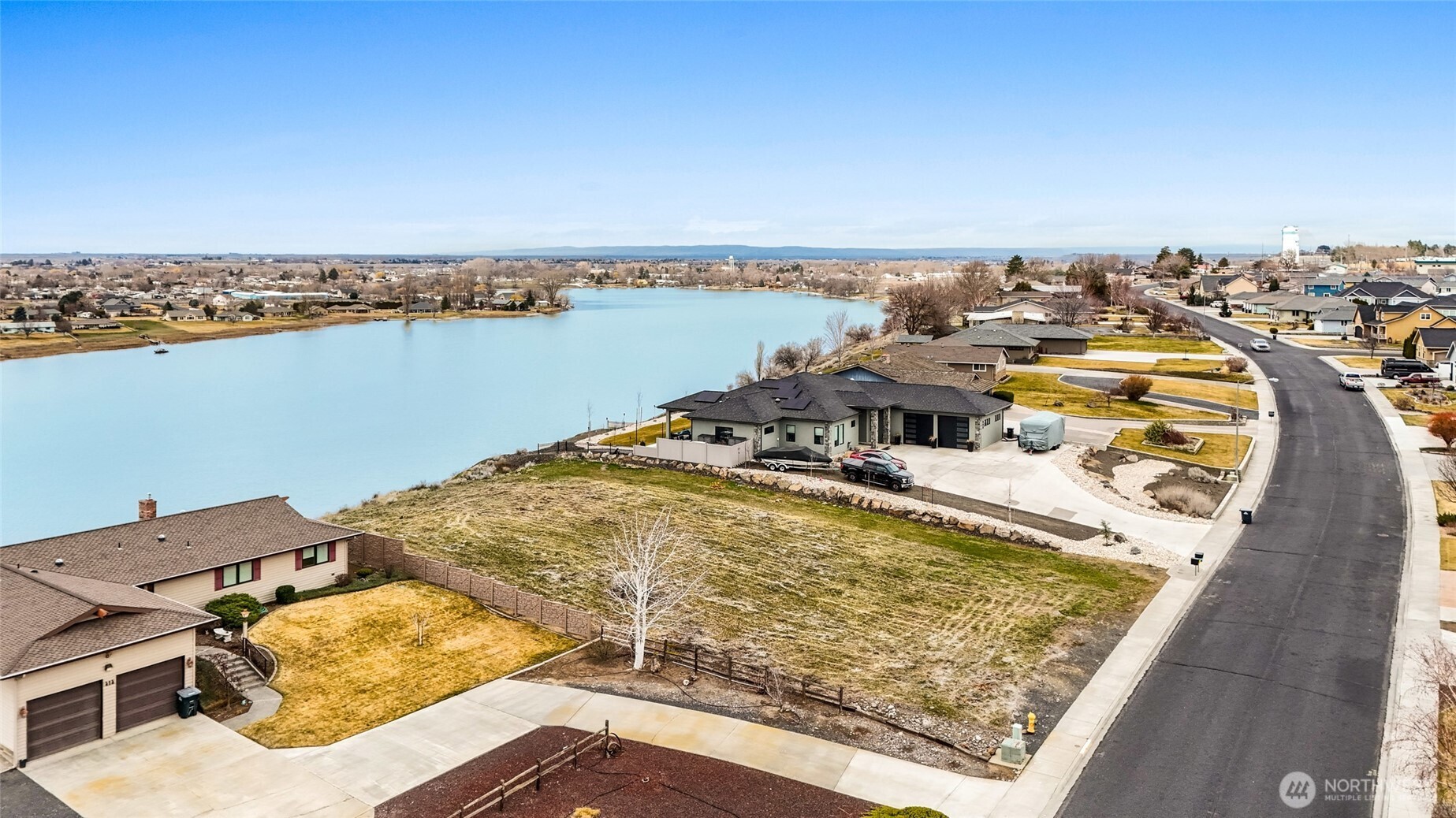 418 N Crestview Drive Property Photo