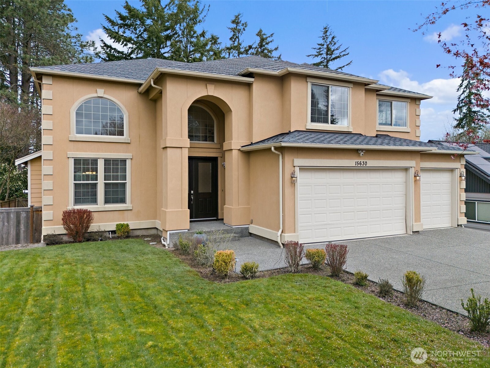 15630 Ne 56th Way Property Photo