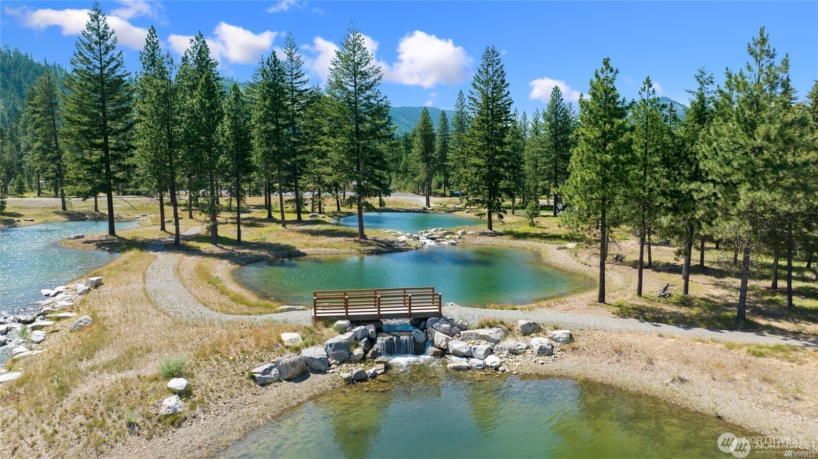 5 Tumble Creek Drive Property Photo 15