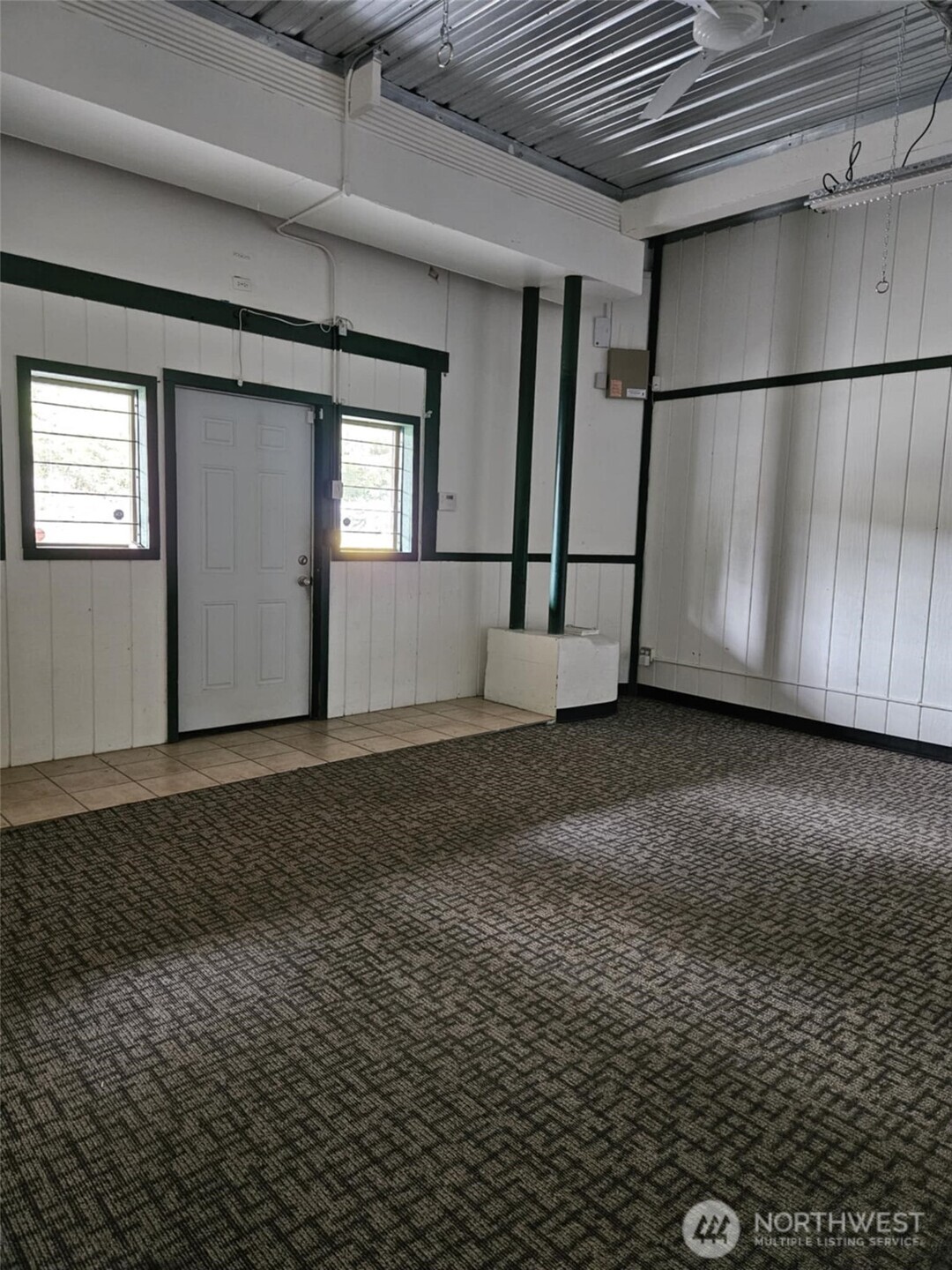 22090 N Us Highway 101 Property Photo 10