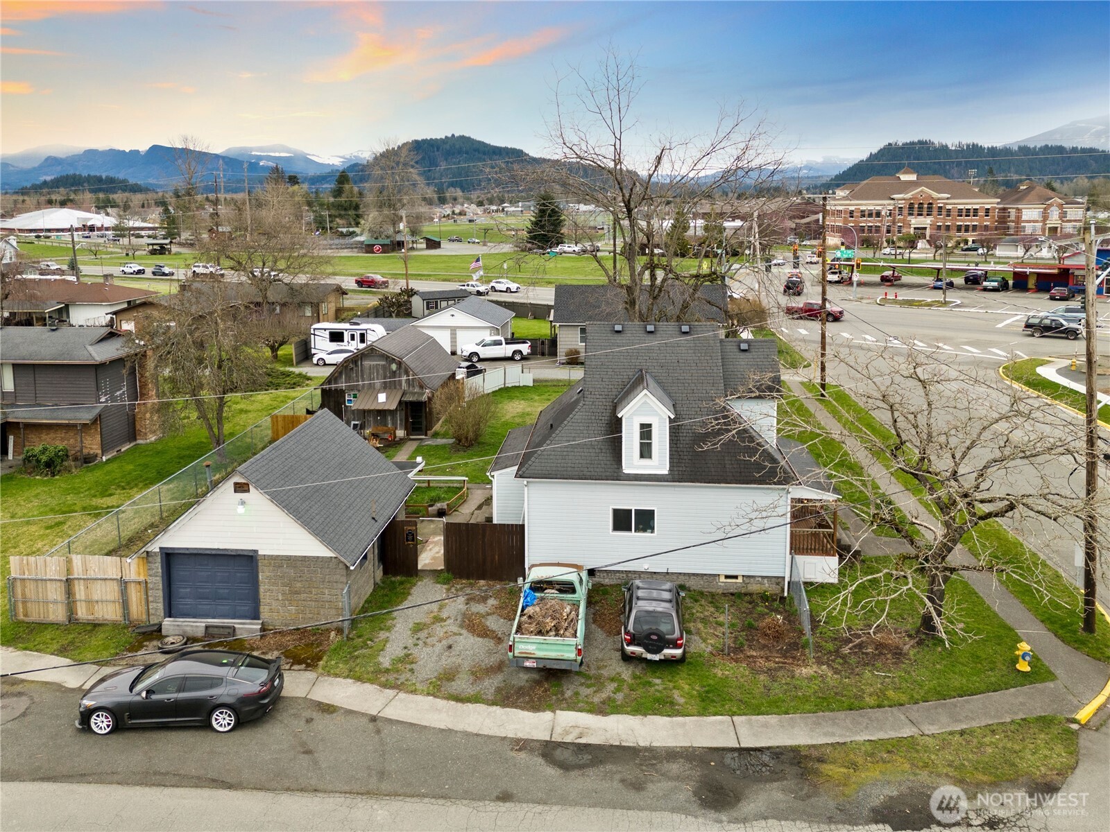 Glacier Middle Sch Real Estate Listings Main Image