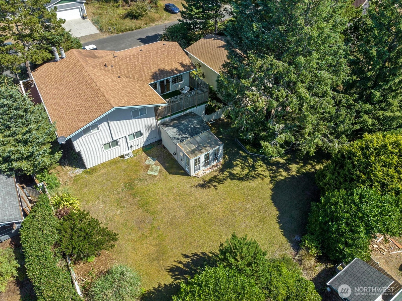 1210 195th Street Property Photo 4