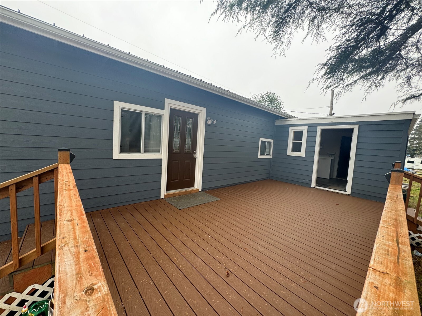 2401 N Washington Street Property Photo 5