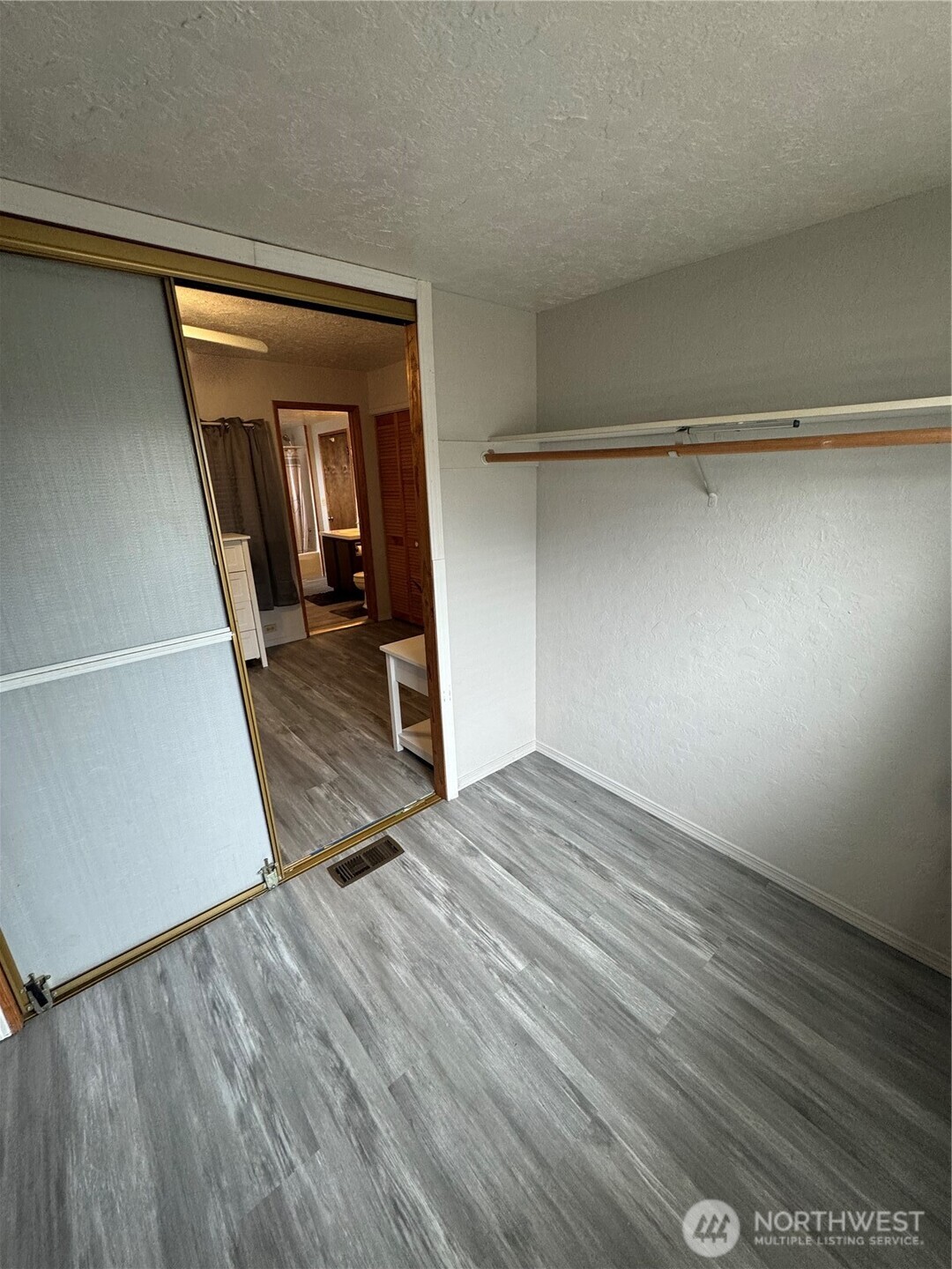 2401 N Washington Street Property Photo 23