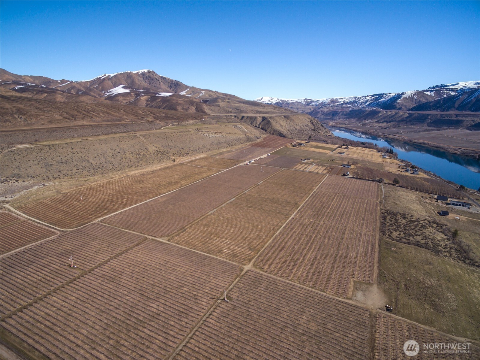 15 Chelan Butte Road Property Photo 8
