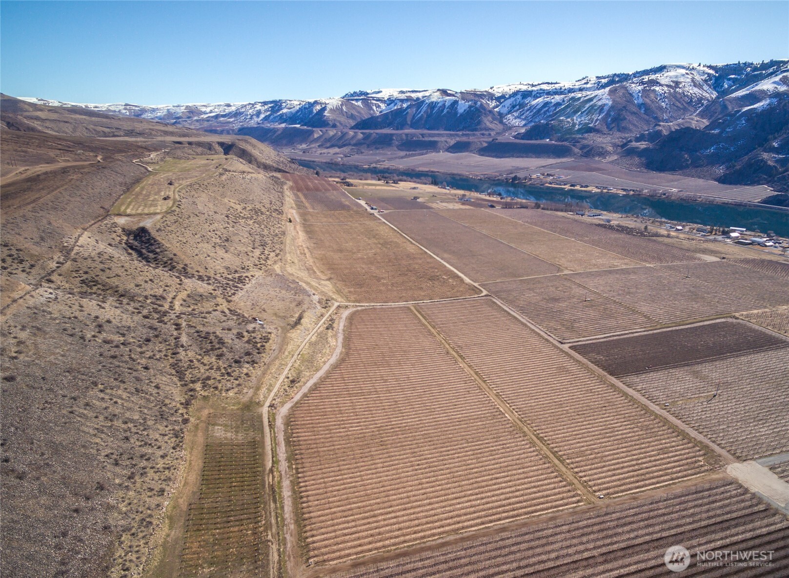 15 Chelan Butte Road Property Photo 9