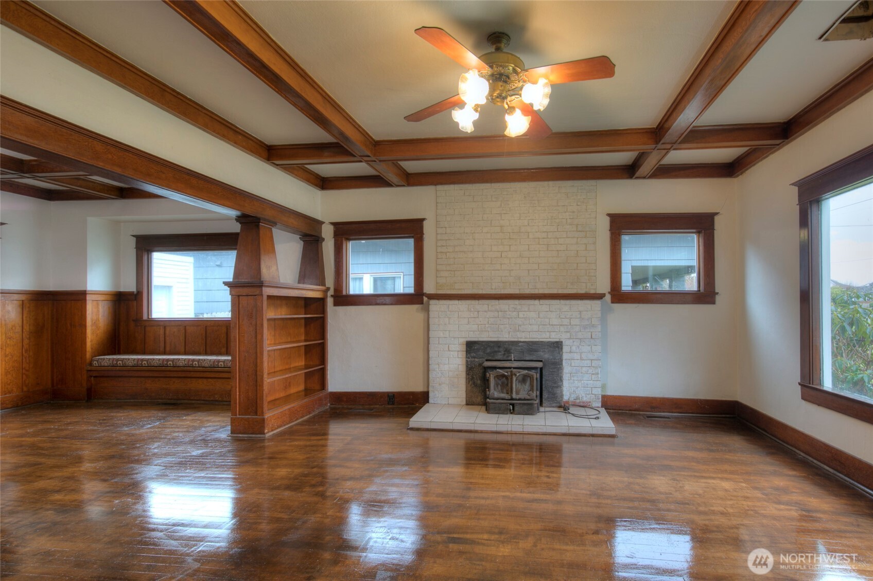 517 1st Street Property Photo 4