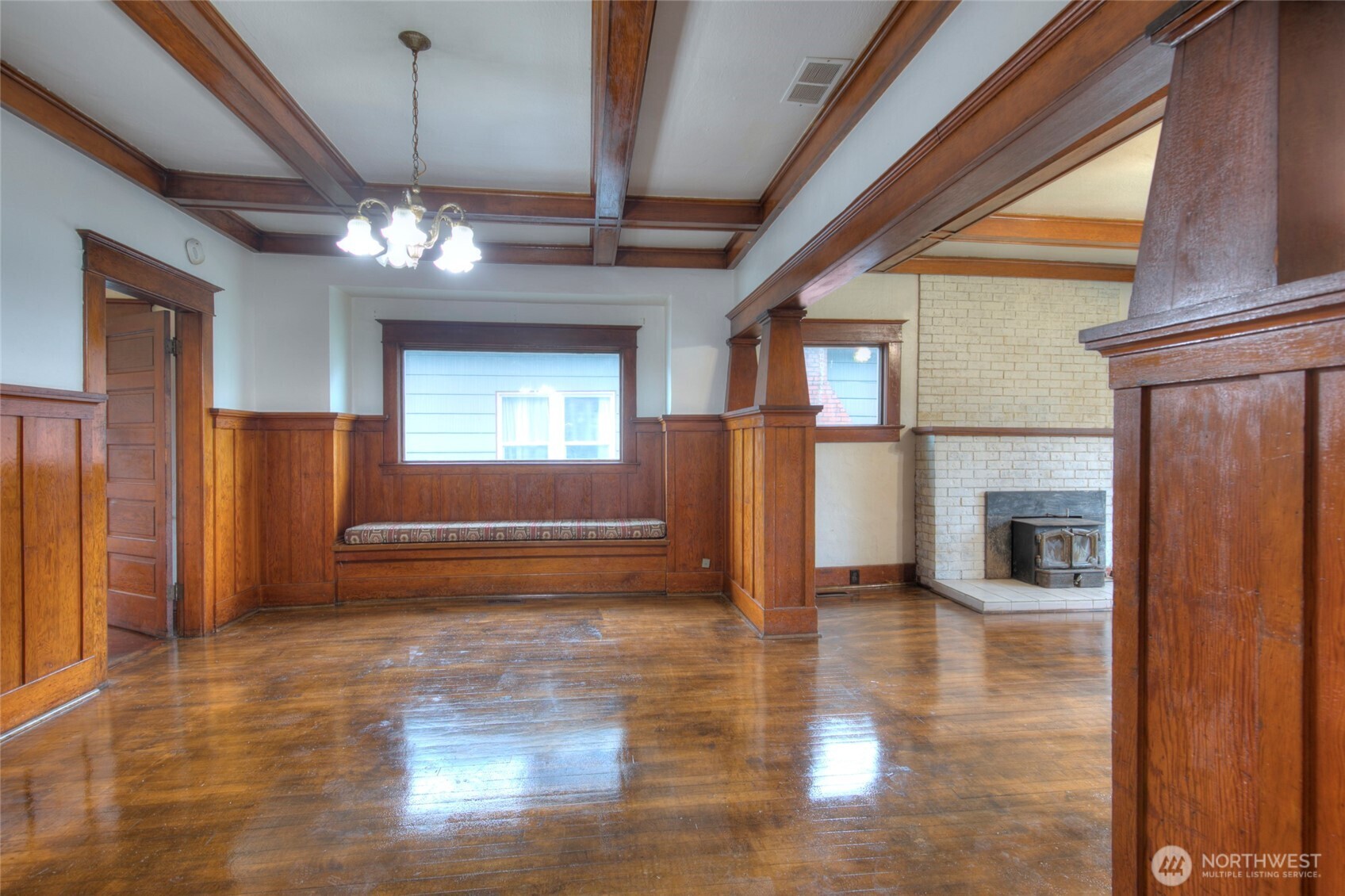 517 1st Street Property Photo 8
