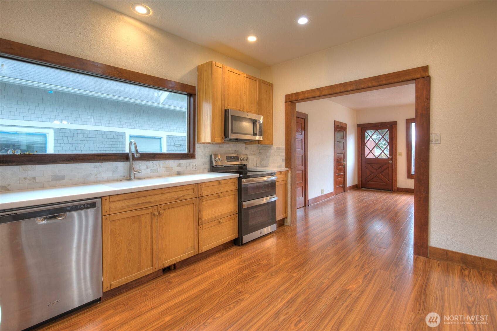 517 1st Street Property Photo 11