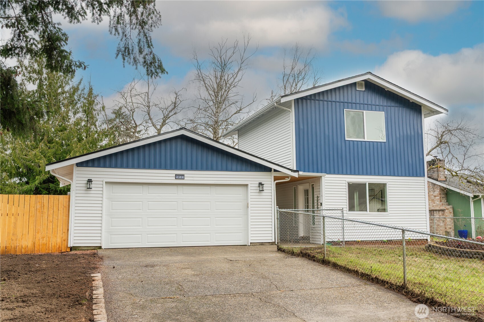 16127 14th Ave Property Photo