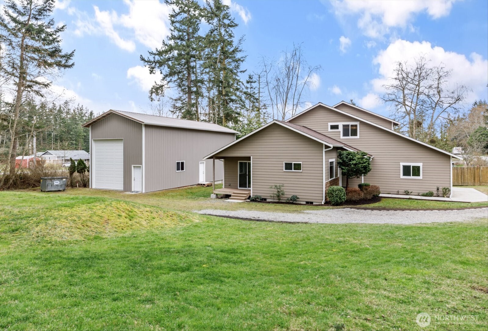 380 Ledgewood Beach Drive Property Photo