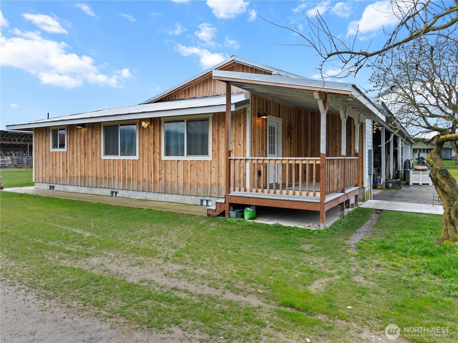 21563 21567 Cook Road Property Photo 5