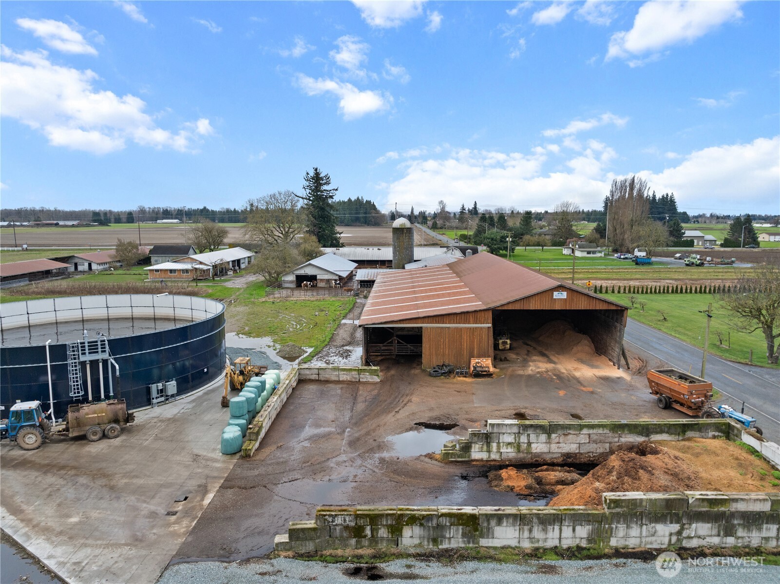 21563 21567 Cook Road Property Photo 33