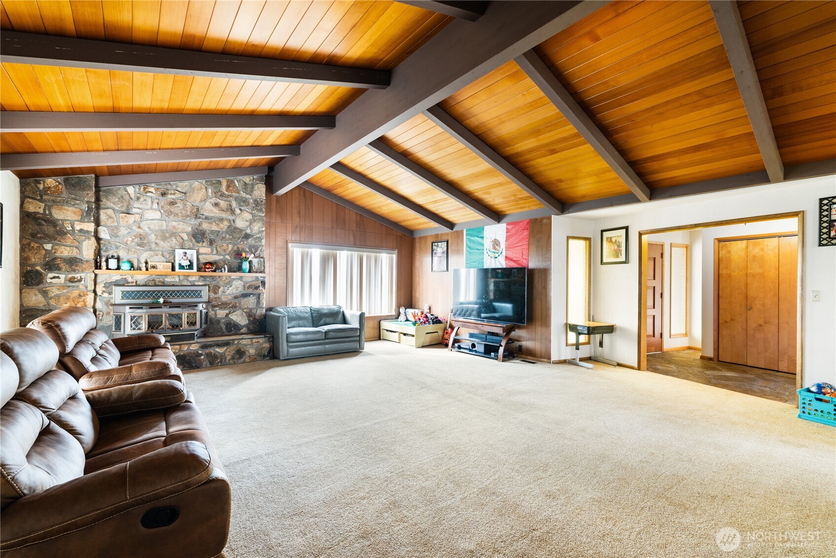 21563 21567 Cook Road Property Photo 9