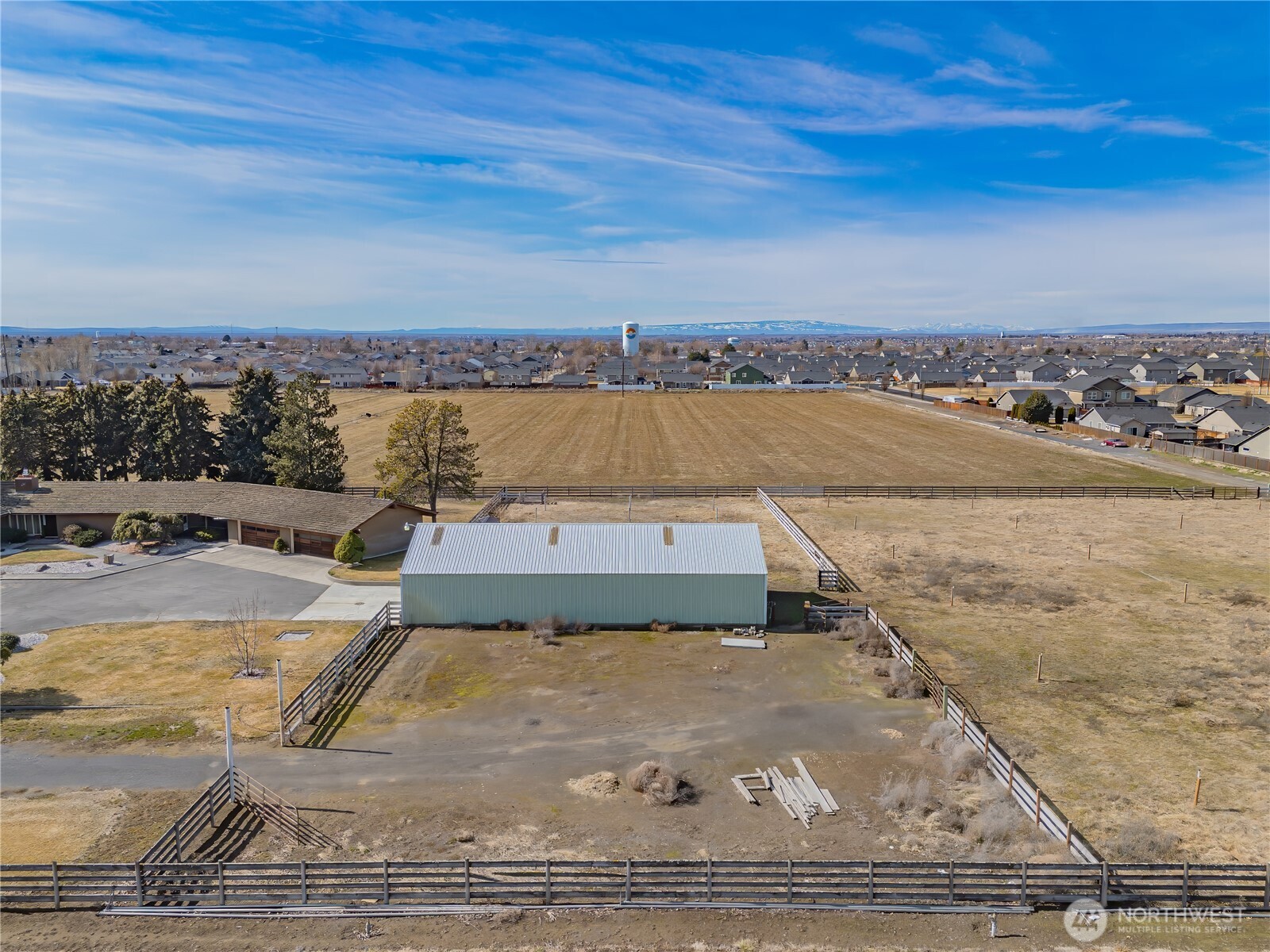 2400 Hamilton Road Property Photo 5