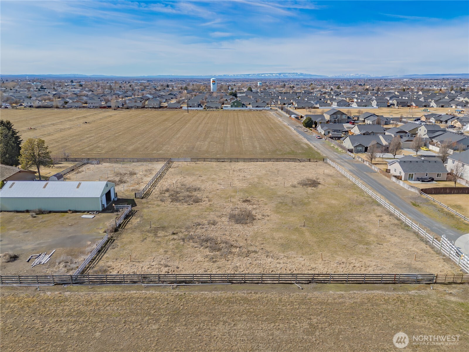 2400 Hamilton Road Property Photo 8