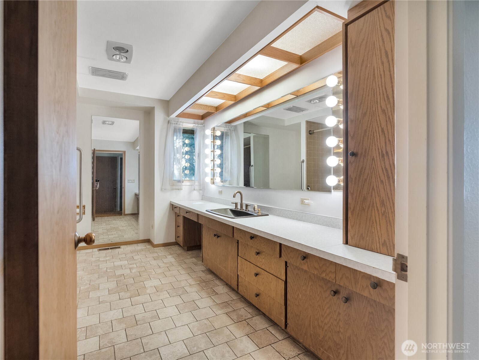 2400 Hamilton Road Property Photo 31
