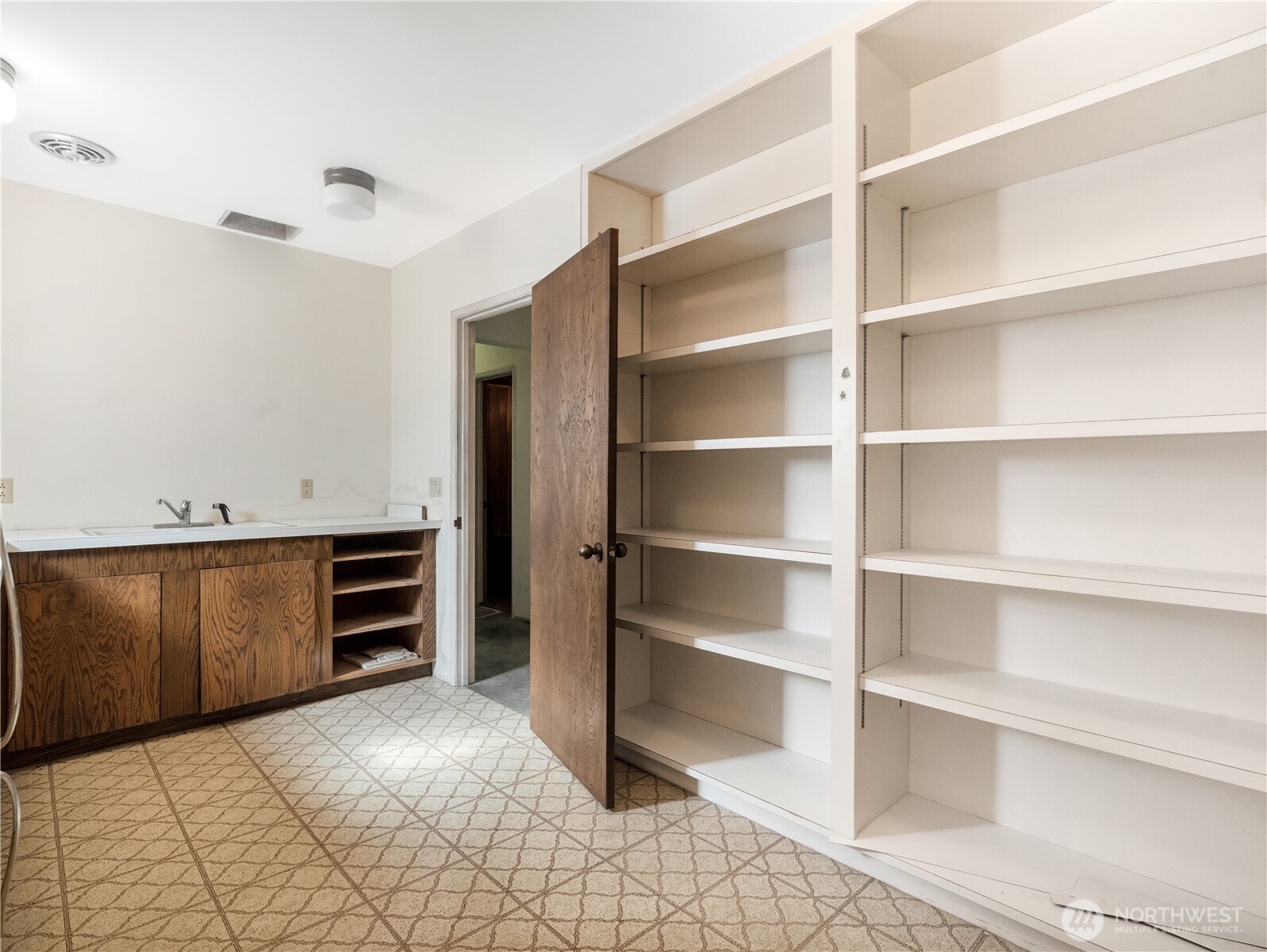 2400 Hamilton Road Property Photo 39