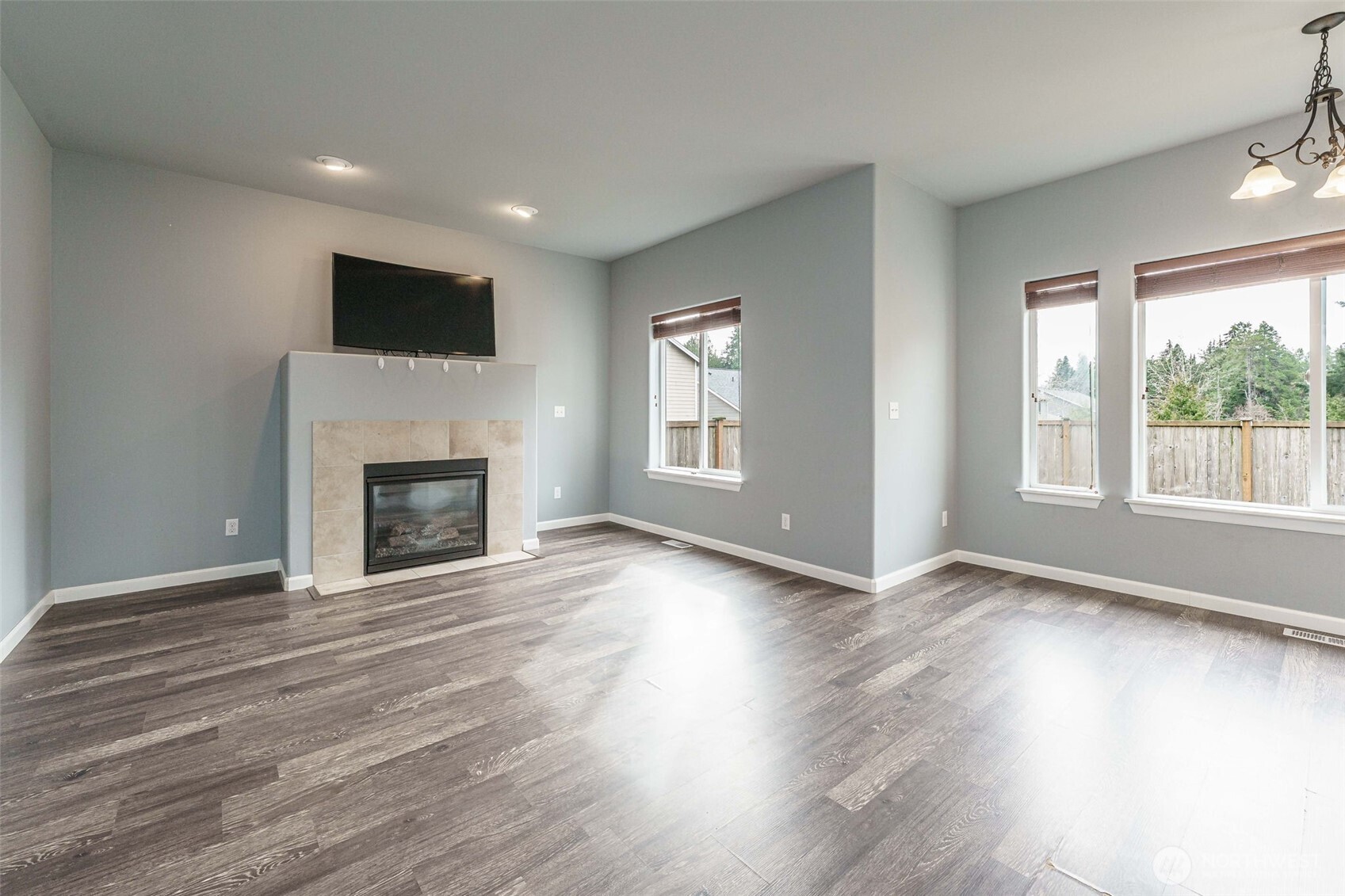 753 T Street Property Photo 6
