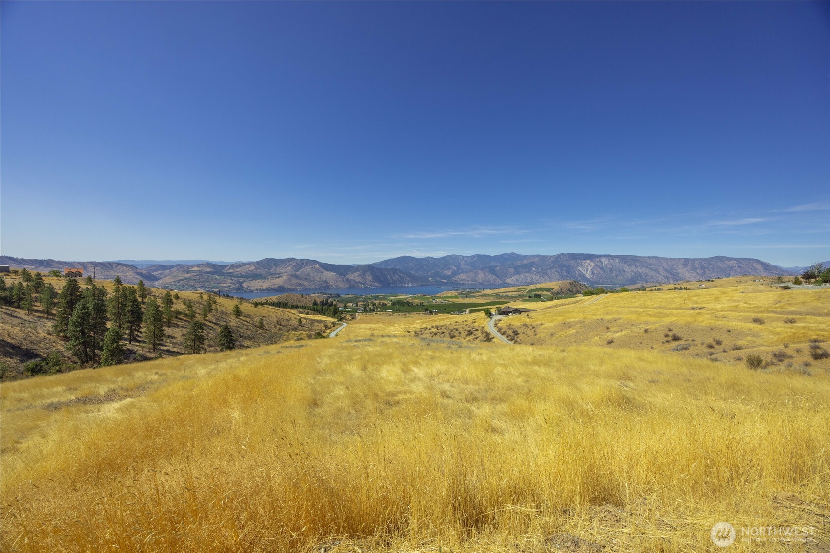 562 Chelan Ranch Road Property Photo 6