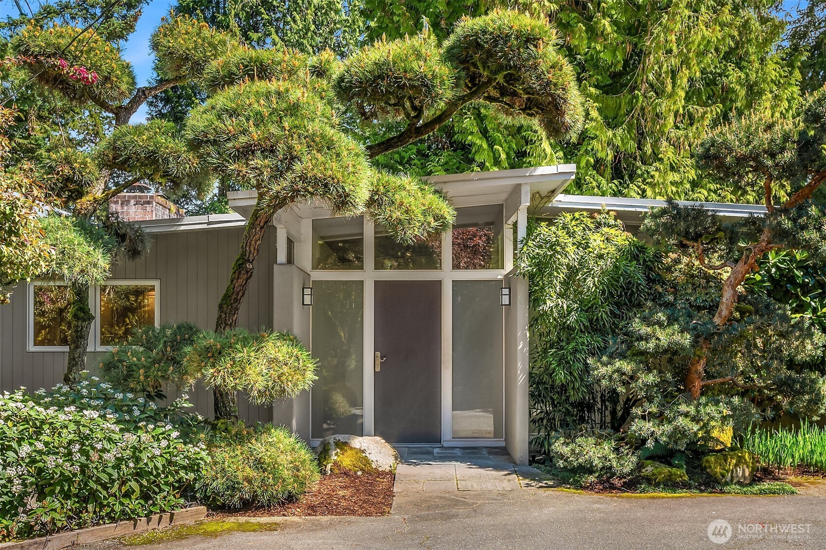 708 99th Avenue Property Photo