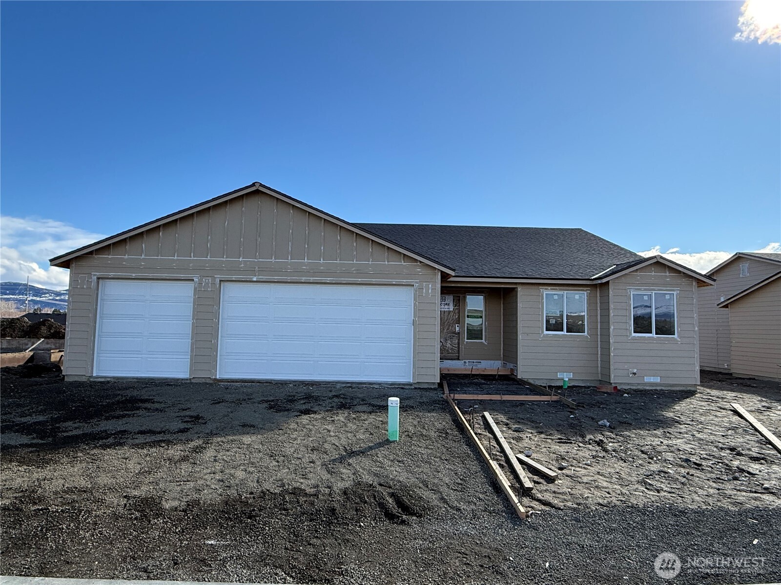 2424 Noah Street Property Photo