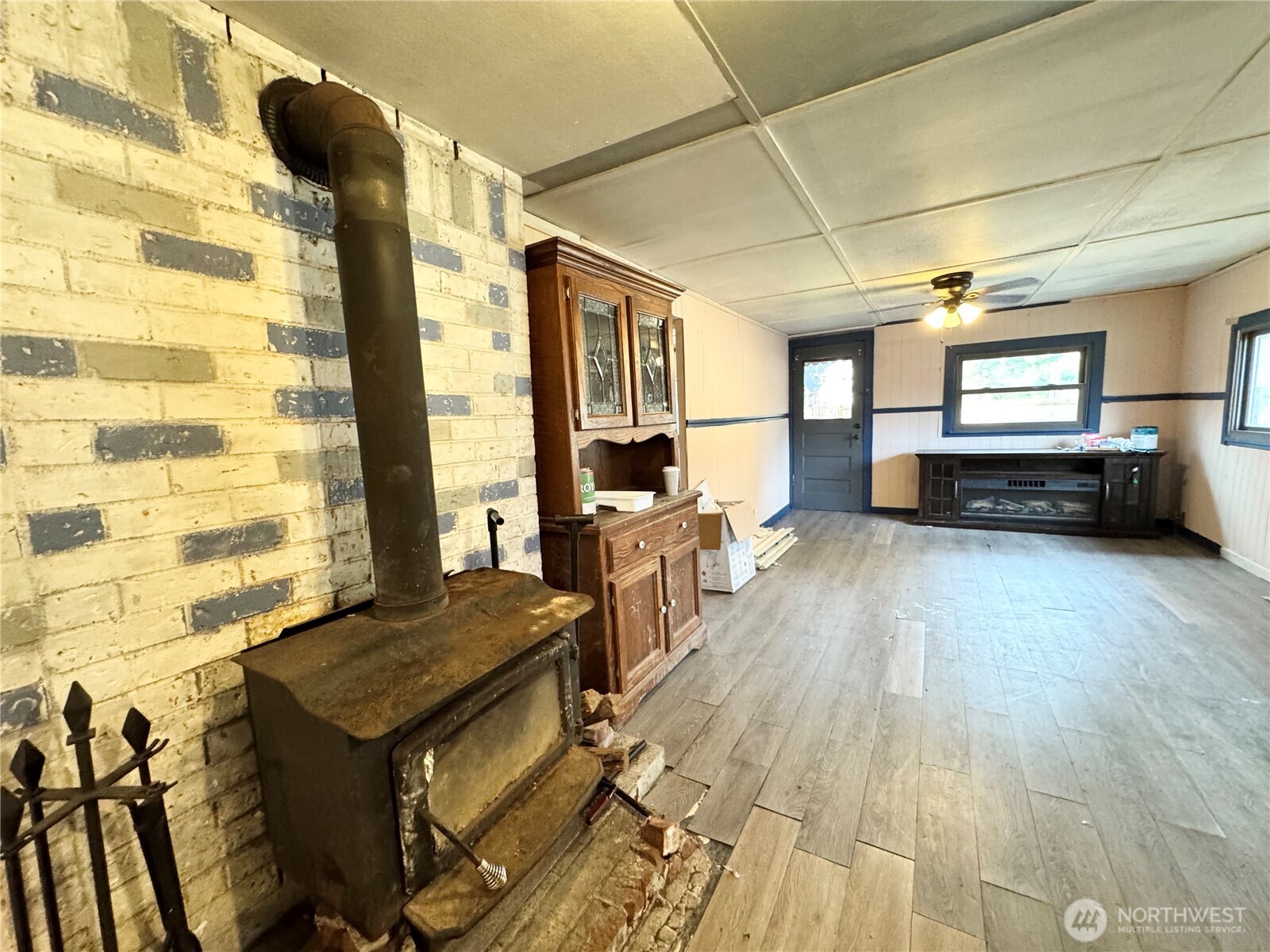 2514 Willows Road Property Photo 5