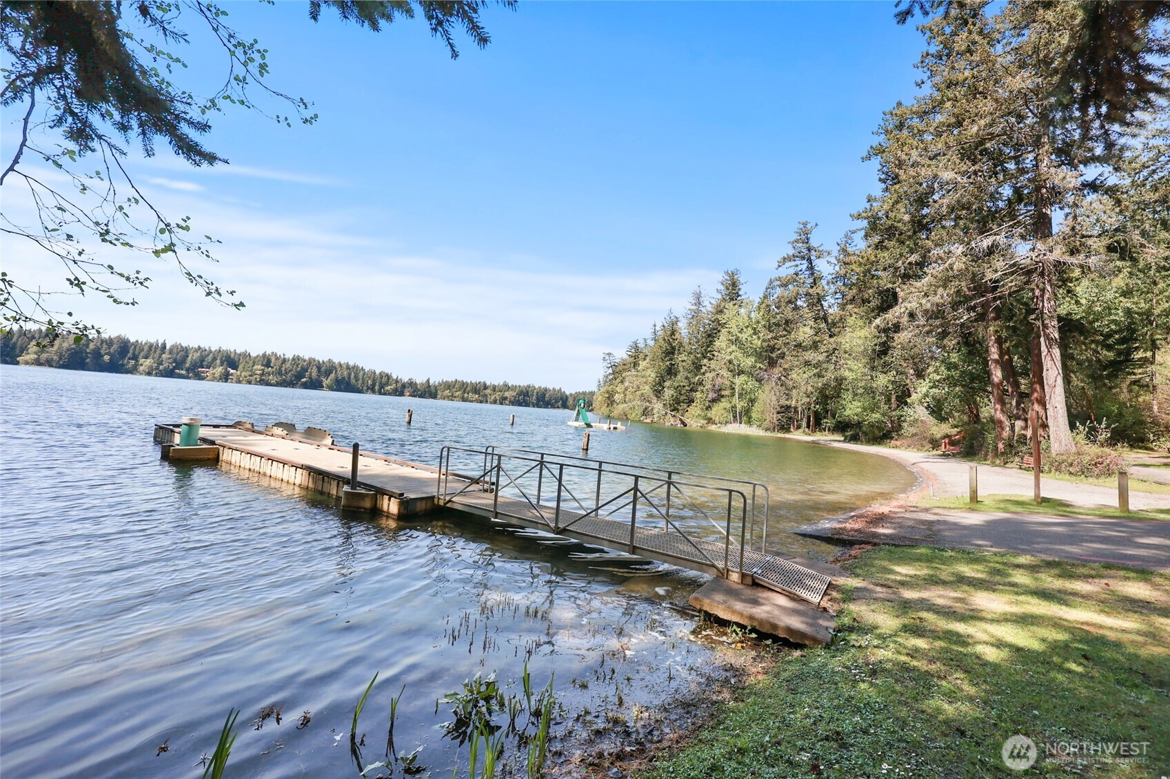 18512 Woodside Drive Property Photo 12