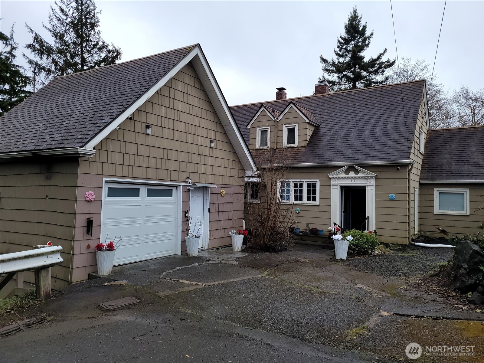 1411 W 7th Street Property Photo