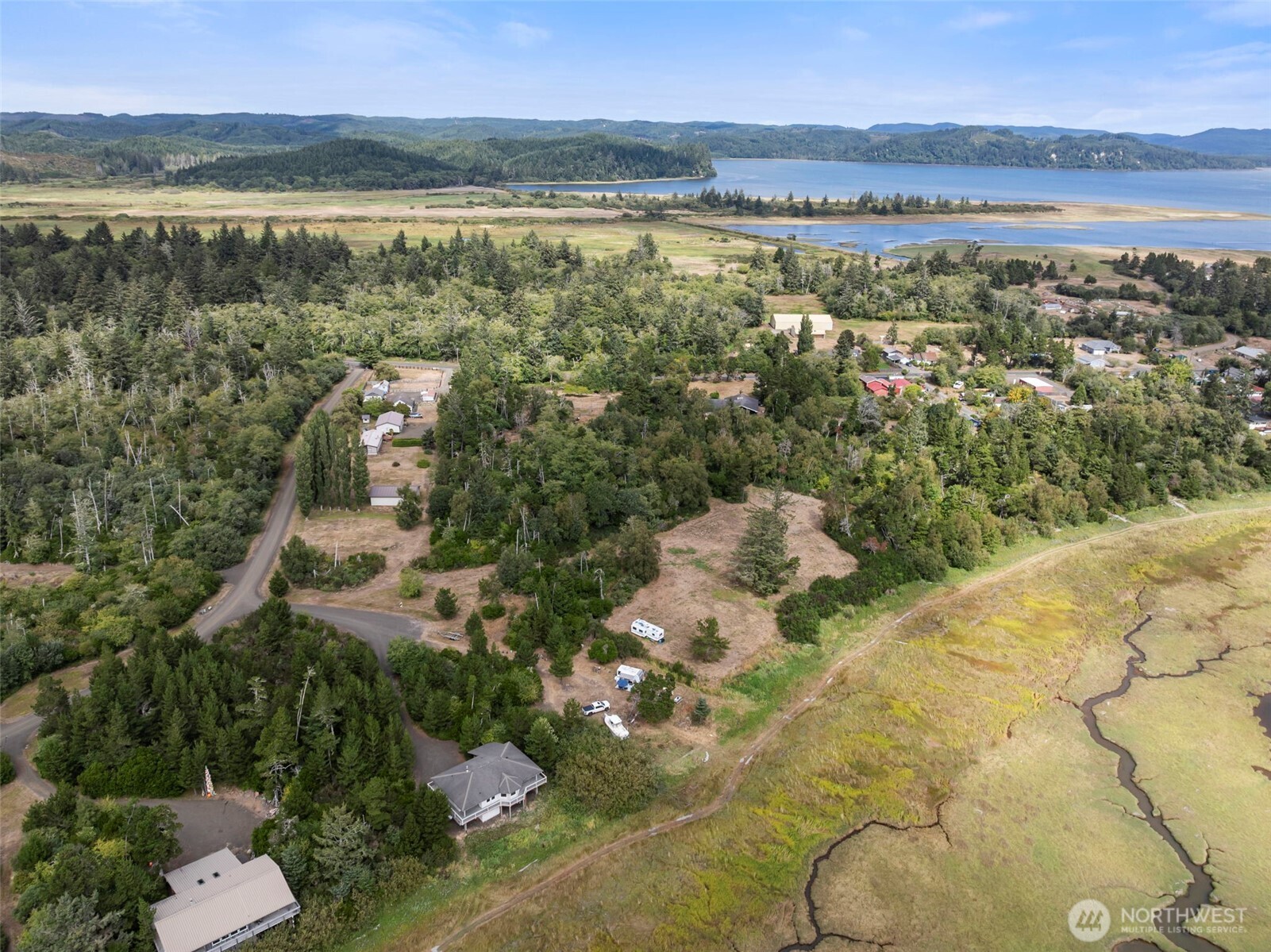 2680 -b Sunset Lane Property Photo 24